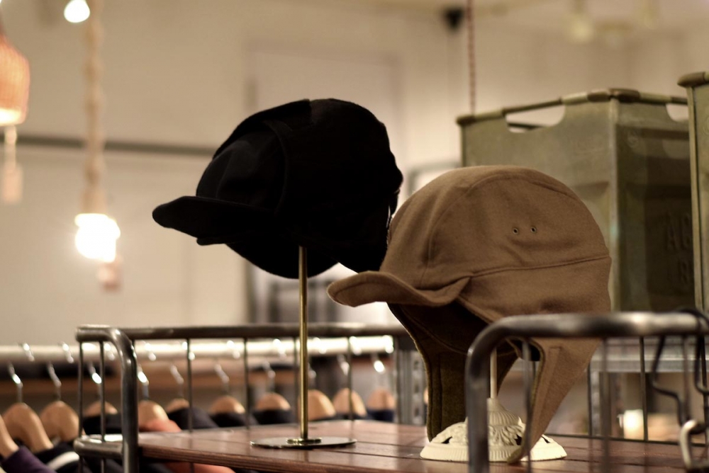 COMESANDGOESのフライトキャップ、これだと使いやすいはず。 | 1989