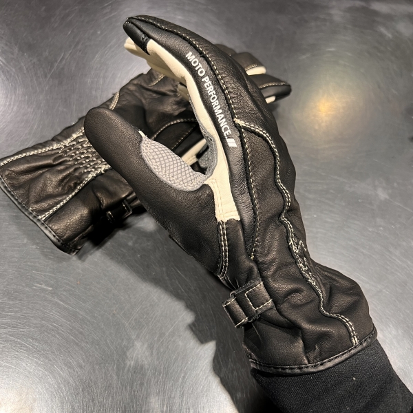 K-5358 テンダーグローブ入荷しました！：KUSHITANI 横浜店