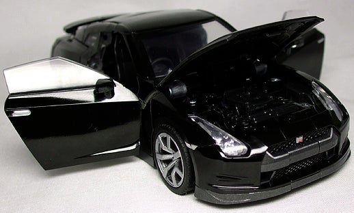 トランスフォーマーオルタニティ NISSAN GT-R/コンボイ（スーパー