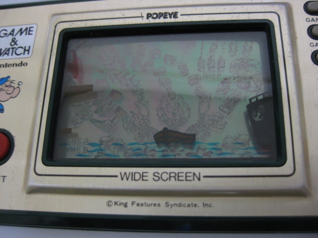 液晶が薄く、音が出ないゲームウォッチ「ポパイ」を修理してみる。腕が