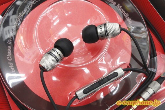 新製品】ATOMIC FLOYD SuperDarts Titanium+Remot 異次元! | イヤホン