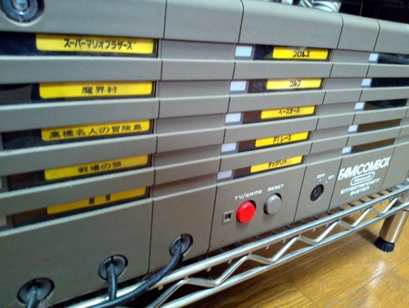 業務用 ファミコンボックス / スーパーファミコンボックス 我が家の