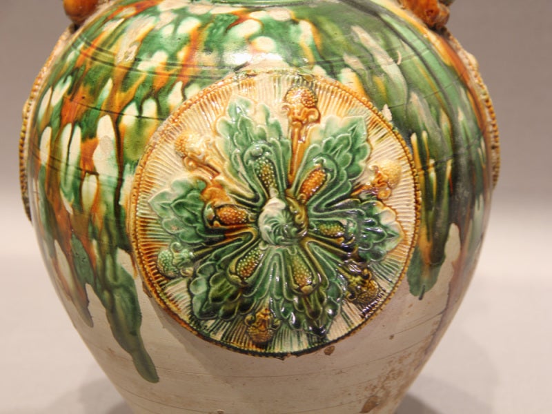 唐三彩の名品紹介～「重文 三彩貼花龍耳瓶」（東京国立博物館） | 美術