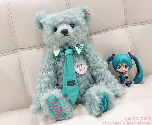 夢コラボアイテム♥︎3月9日ご予約開始！「シュタイフ×初音ミク」をご