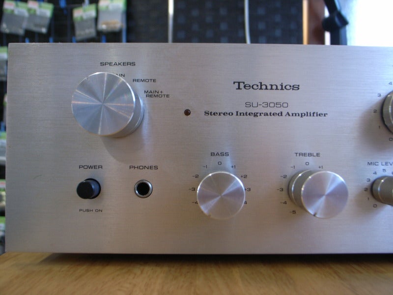 新宮店 楽器コーナー入荷情報！ 70's Technics SU-3050 | サンタの