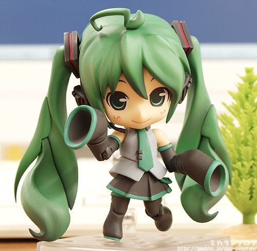 来週月曜に問屋さん着！「ねんどろいど 初音ミク アブソリュートHMO