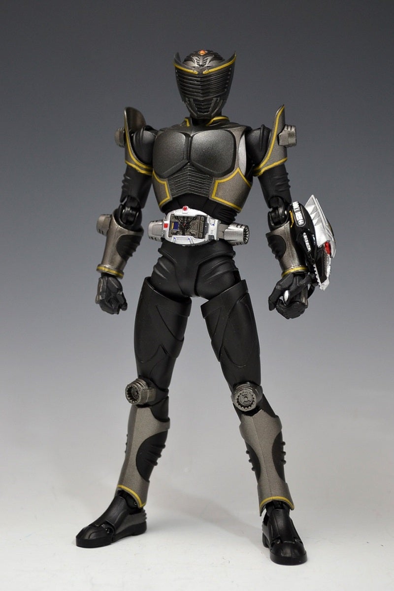 S.H.Figuarts 仮面ライダーリュウガ レビュー | @in's Hobby Room