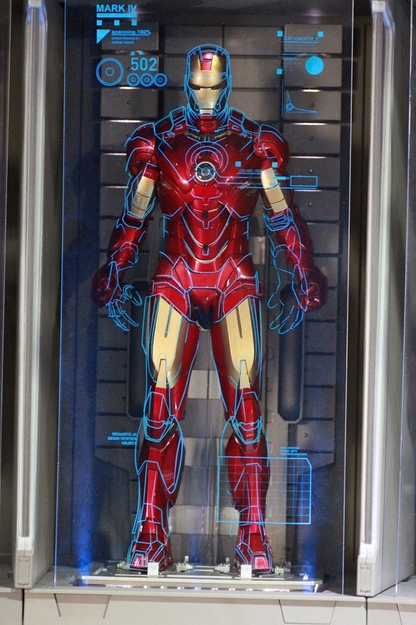 HOTTOYS アイアンマン3 ホール・オブ・アーマー レビュー