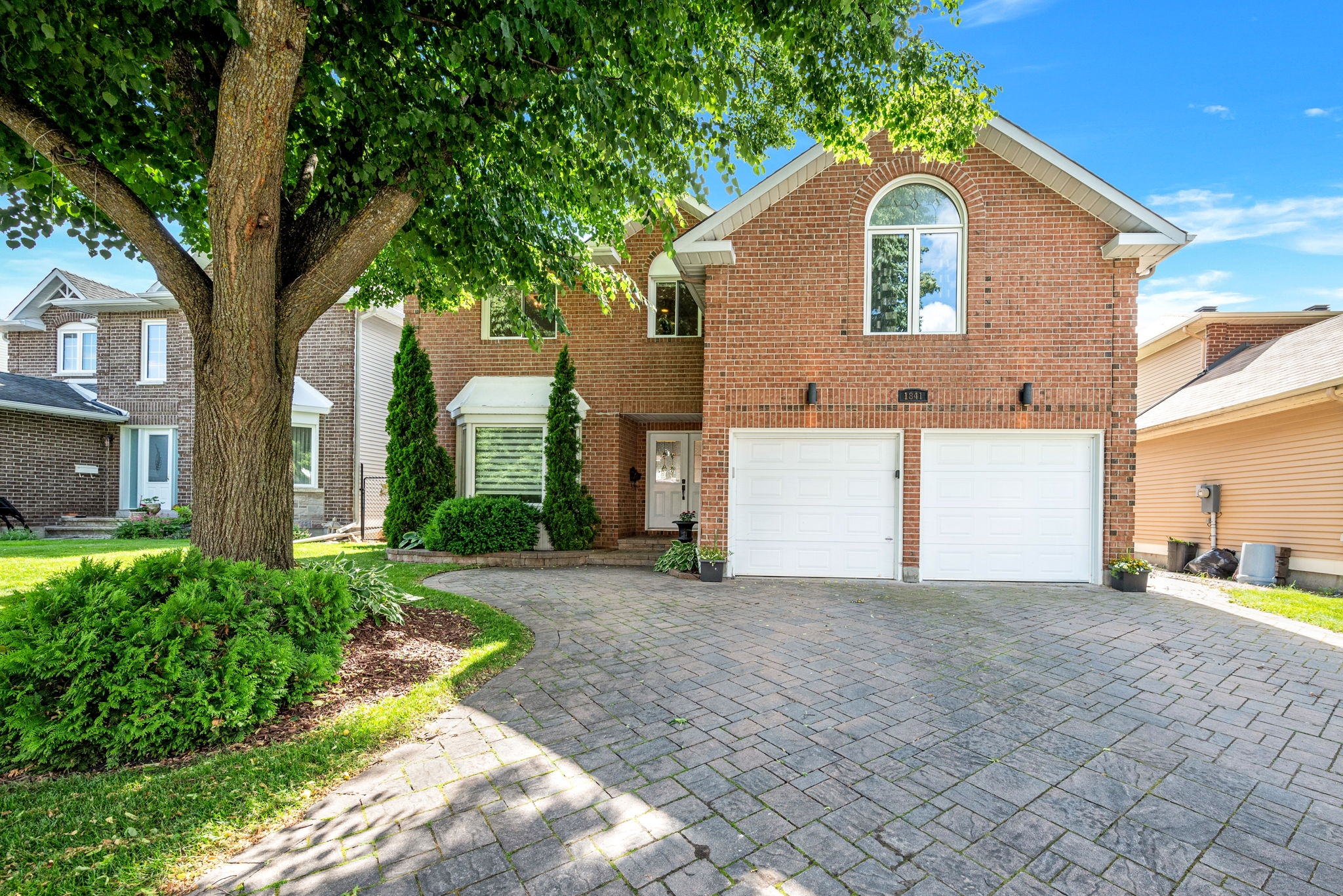 Chapel Hill Detached | 2 Storey for sale: 4 bedroom (Listed 2024