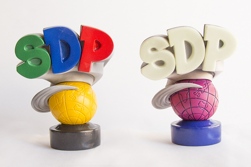 スチャダラパー お馴染み地球儀ロゴがソフビになった 『スチャダラパー