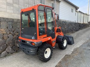 出ました極上機！クボタ R430Z タイヤショベル 500時間台のキャビン付