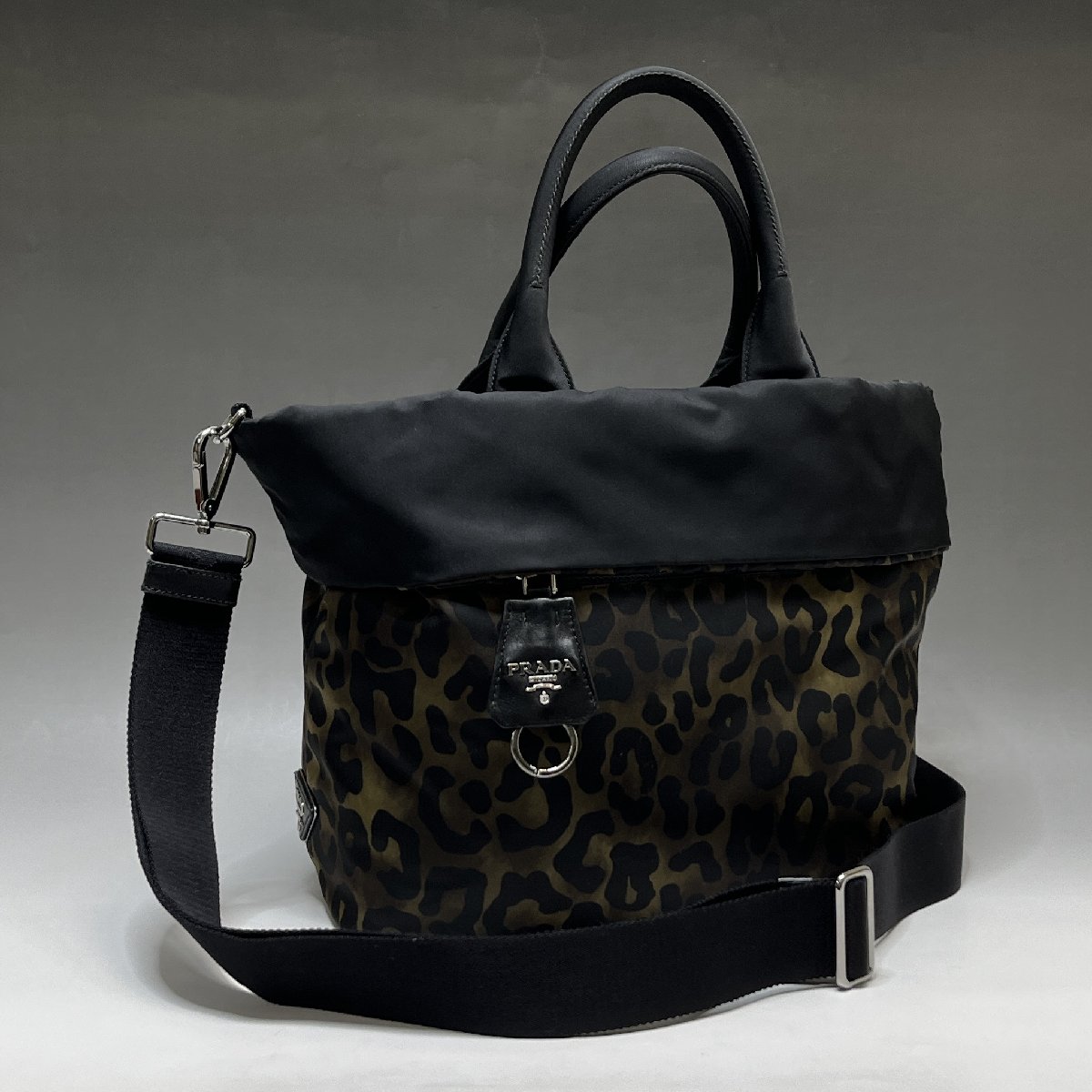PRADA テスート ナイロン リバーシブル 2Wayトートバッグ ヒョウ柄