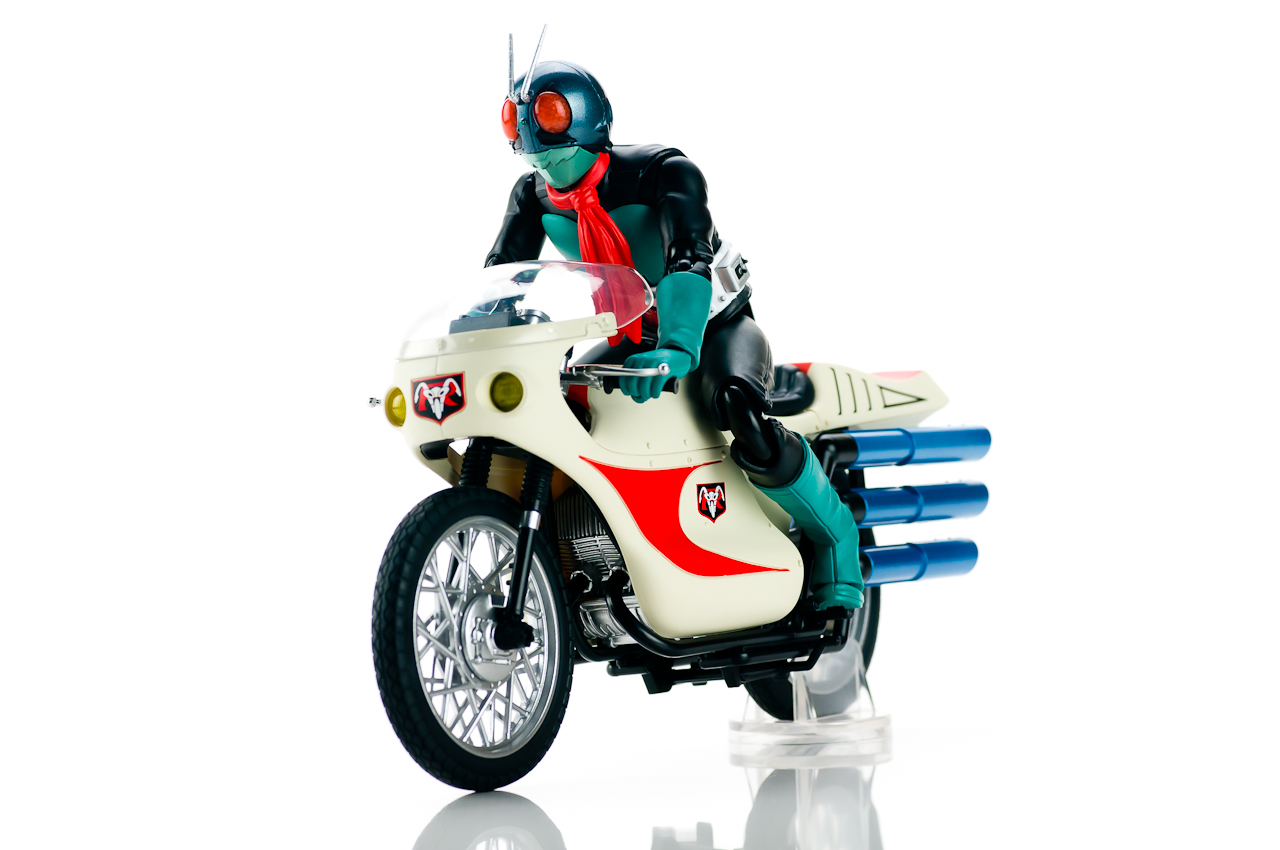 レビュー】 バンダイ S.H.Figuarts サイクロン号 [仮面ライダー]