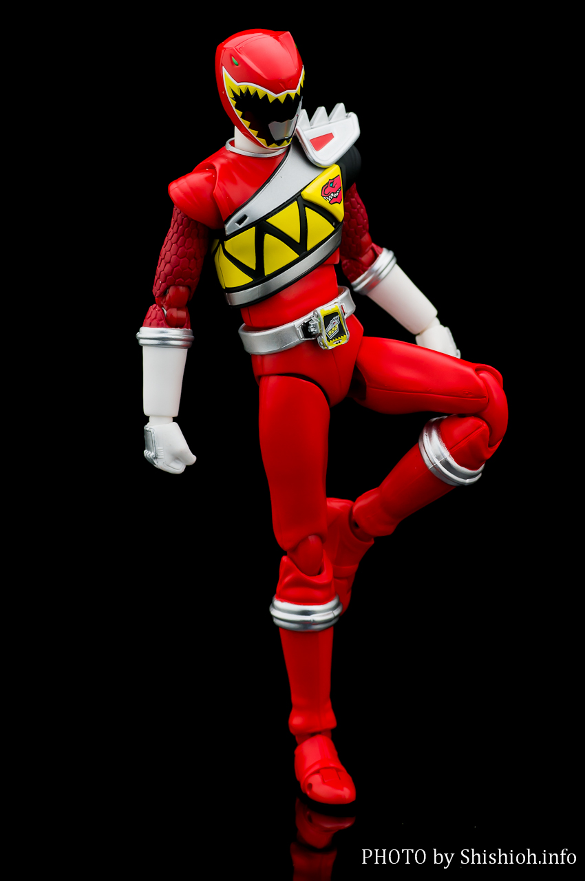 レビュー】 バンダイ S.H.Figuarts キョウリュウレッド [獣電戦隊