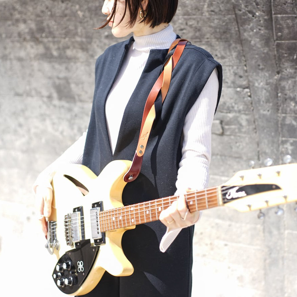 Triad トライアド｜程よい主張の三つ編みギターストラップ – 708works