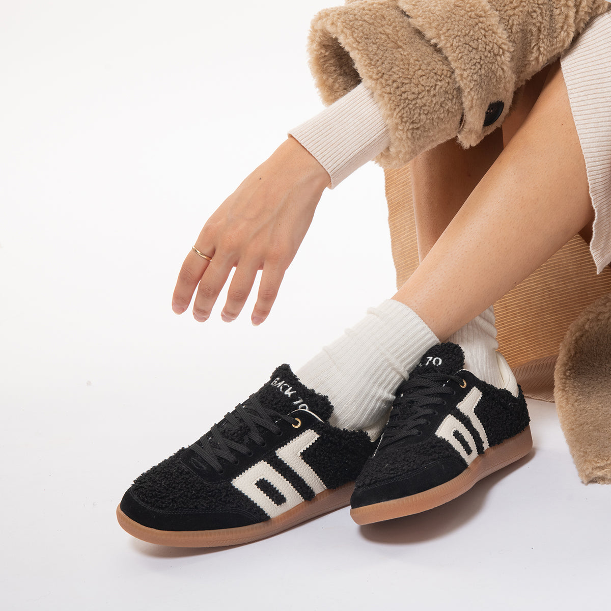 685D5895-1929-4889-B06C-