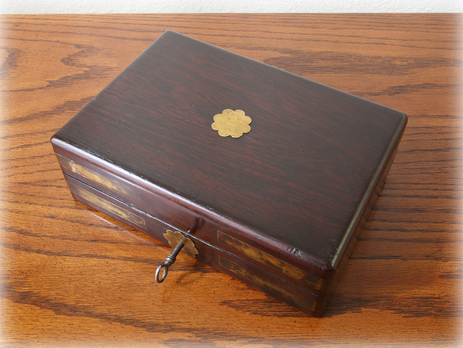 ローズウッド ジュエリーボックス｜アンティーク家具・照明の専門店