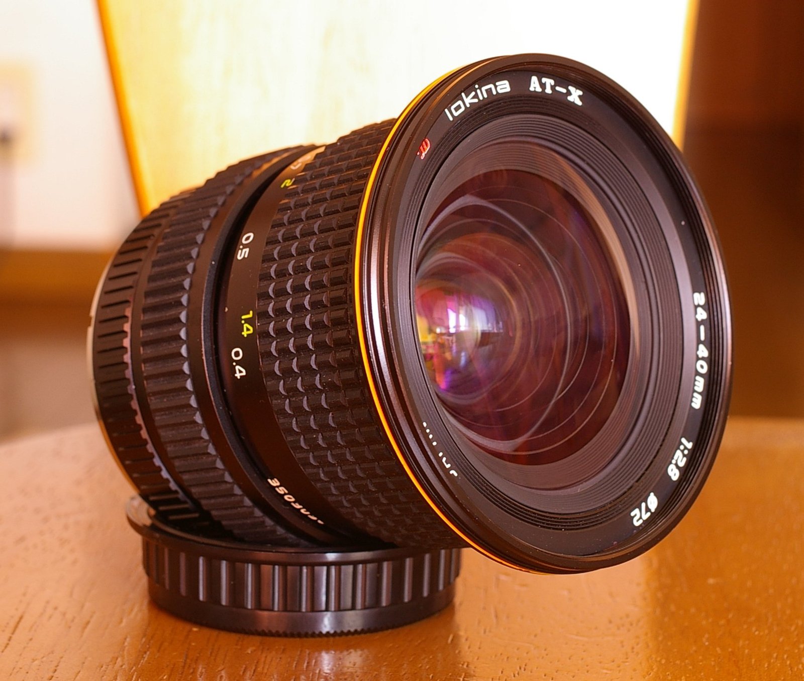 Tokina AT-X 24-40mm/F2.8: 趣味の部屋