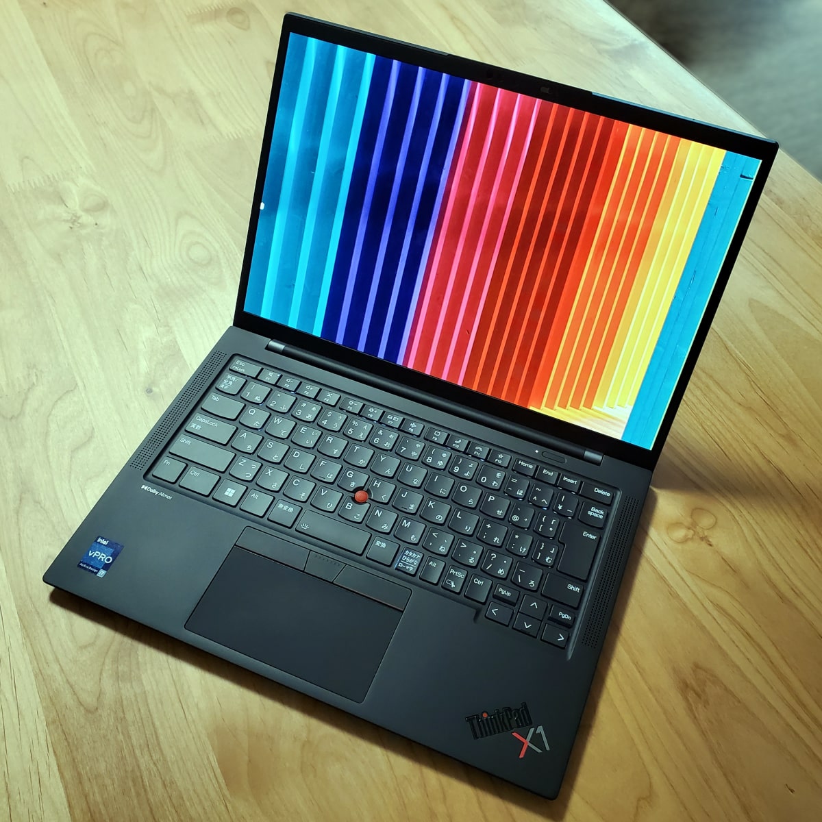 ThinkPad X1 Carbon Gen 11をレビュー、完成度の高いビジネスノートPC