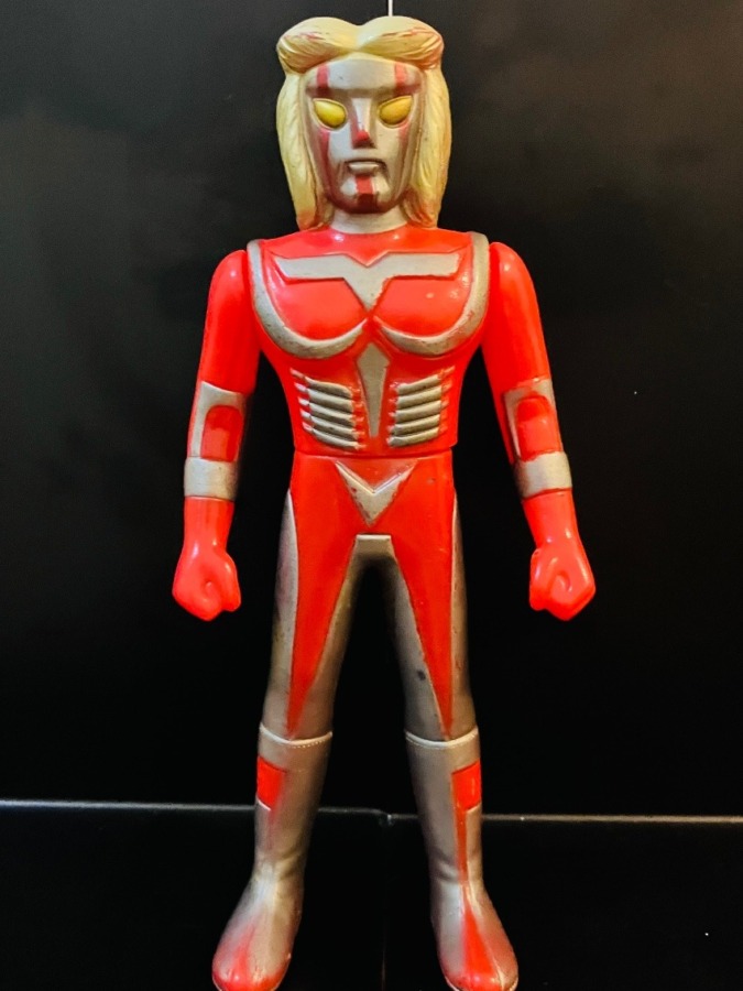 メガロマン (タカトク) | ソフビマニア - 日本最大のソフビ検索