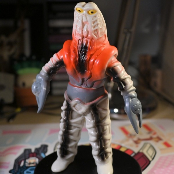 やまなや 怪獣郷シリーズ ウルトラマンレオより シルバーブルーメ