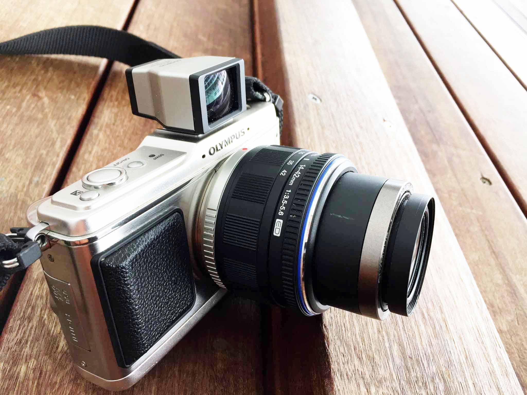 カメラのおけいこ⑦OLYMPUS PEN今から8年前のデジタルカメラをチェック