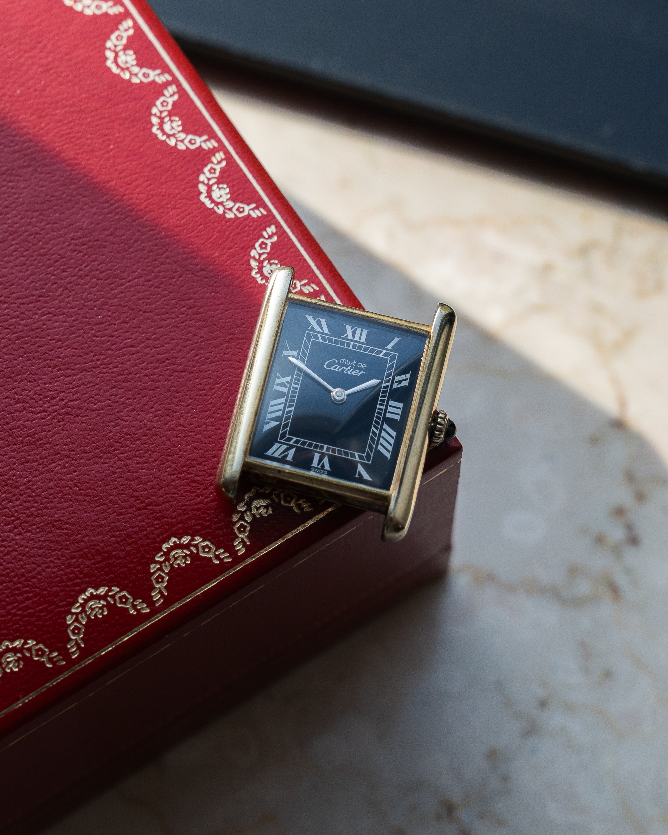 Must de Cartier Tank Black Dial LM (large) size, manual wind