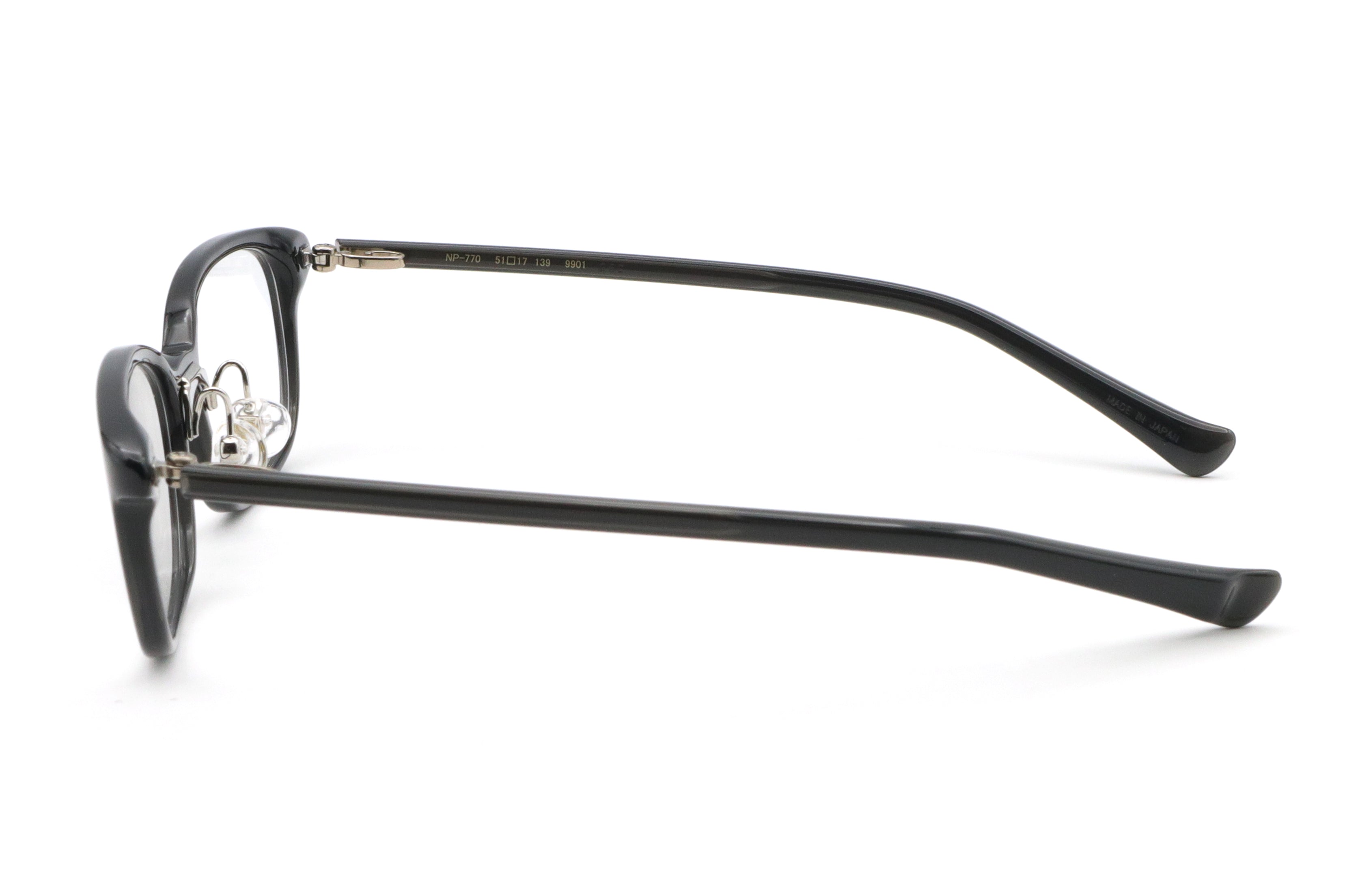 999.9(フォーナインズ) NP-770-9901クリアブラック(51) – 武田メガネ