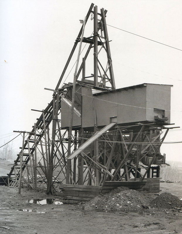 ARCHITECTURE WITHOUT ARCHITECTS /// Pennsylvania Coal Mine Tipples