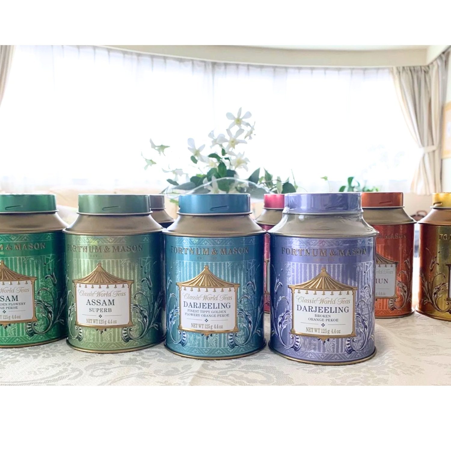 フォートナム＆メイソン 装飾缶入りリーフ