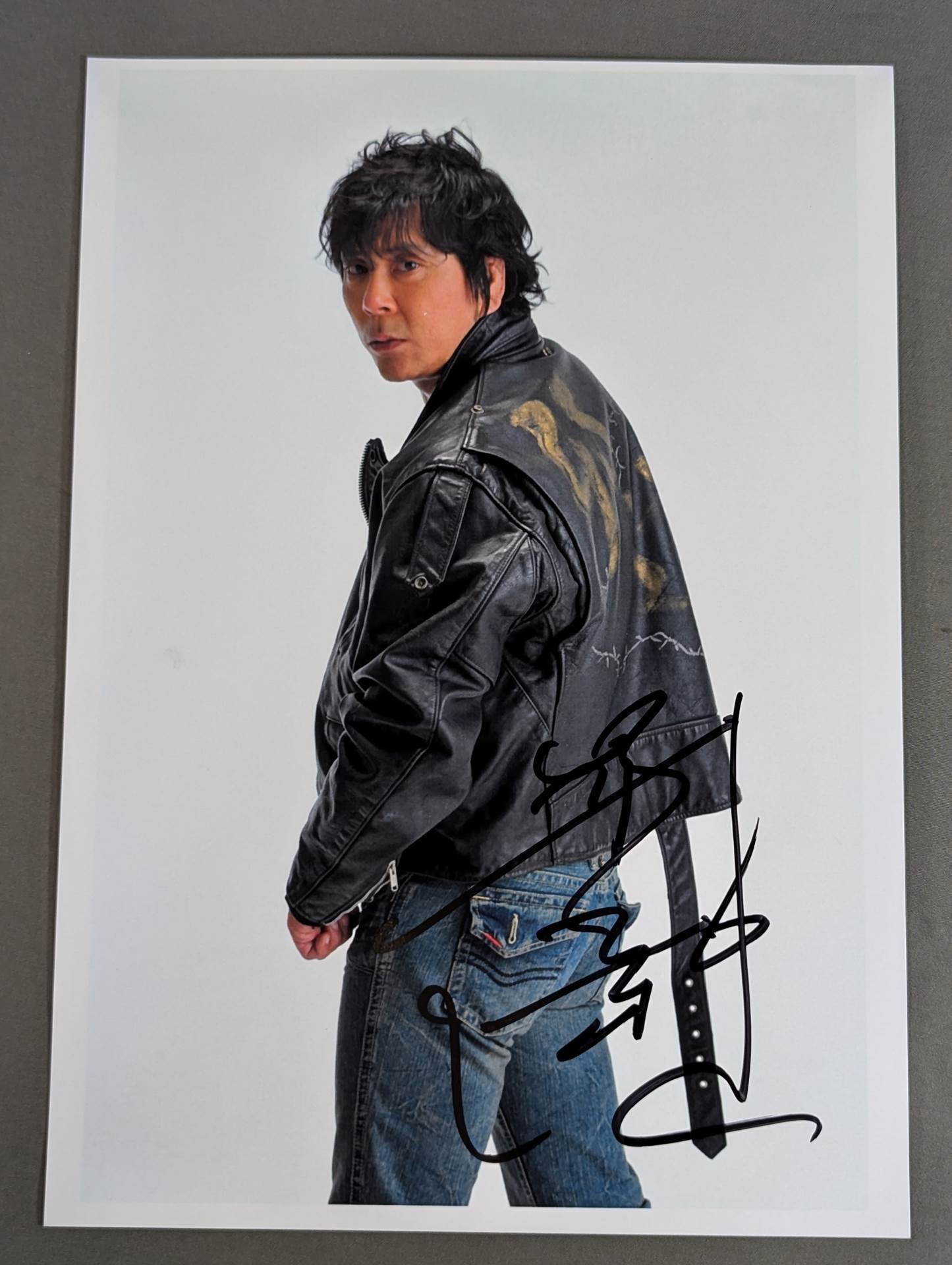 大仁田厚 直筆サイン入り ポートレート(A-9) – 闘道館