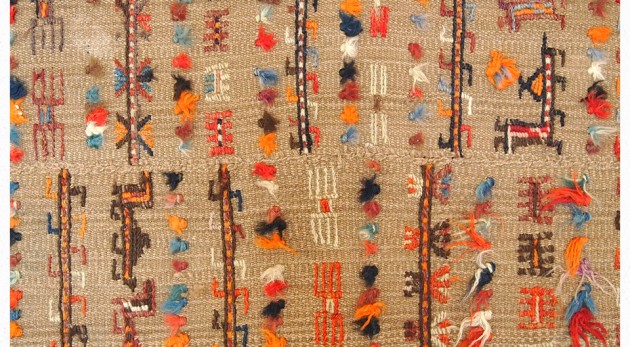 タテ糸の張力とヨコ糸のバランスで織り物が生まれる？！