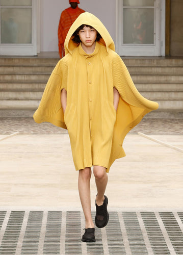 HOMME PLISSÉ ISSEY MIYAKE SPRING SUMMER 2025 COLLECTION 04 – ISSEY