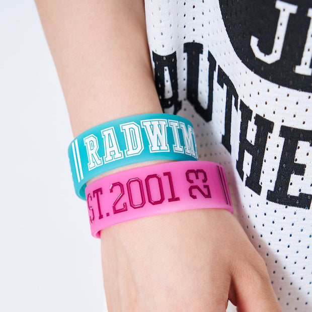 温感ラバーバンド 2023 桃 – RADWIMPS ONLINE STORE