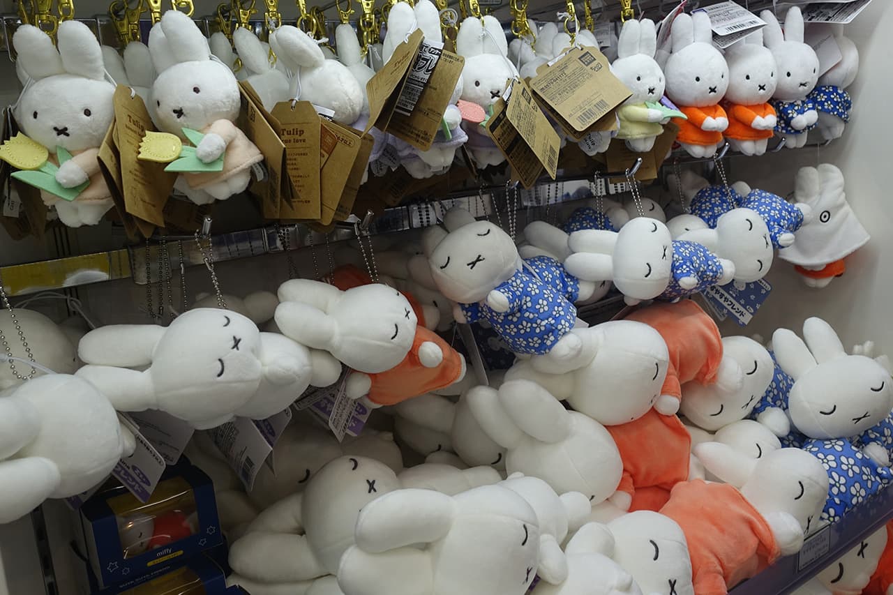 東京駅のミッフィースタイル：限定グッズやお土産が盛りだくさん | 得