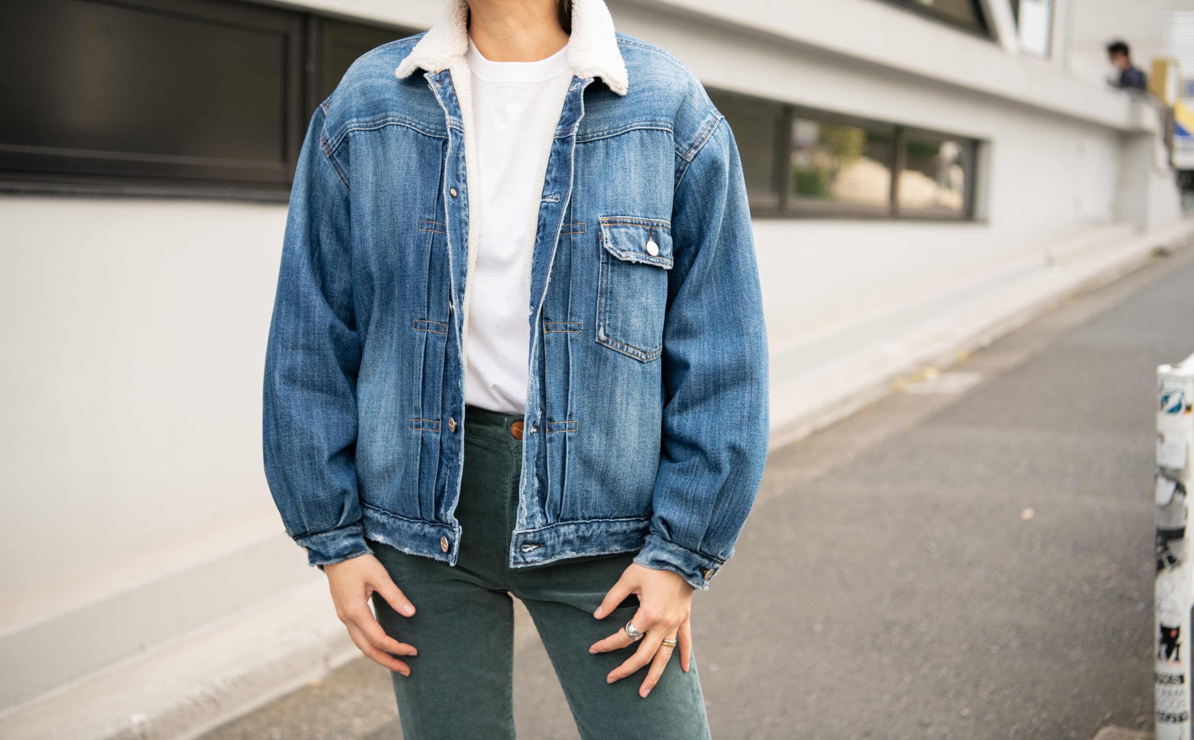 RED CARDから初めて登場した見た目も着用感も暖かいボアジャケットで