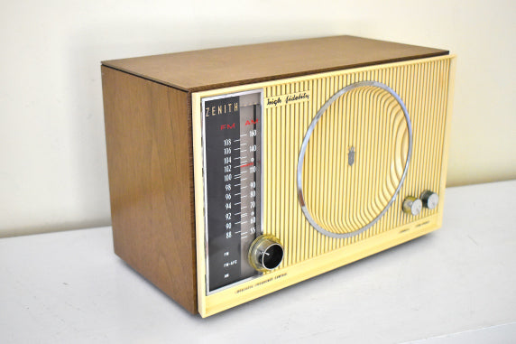 Dual Speaker Oak Wood Cabinet 1964 Zenith Model H845 AM/FM Radio