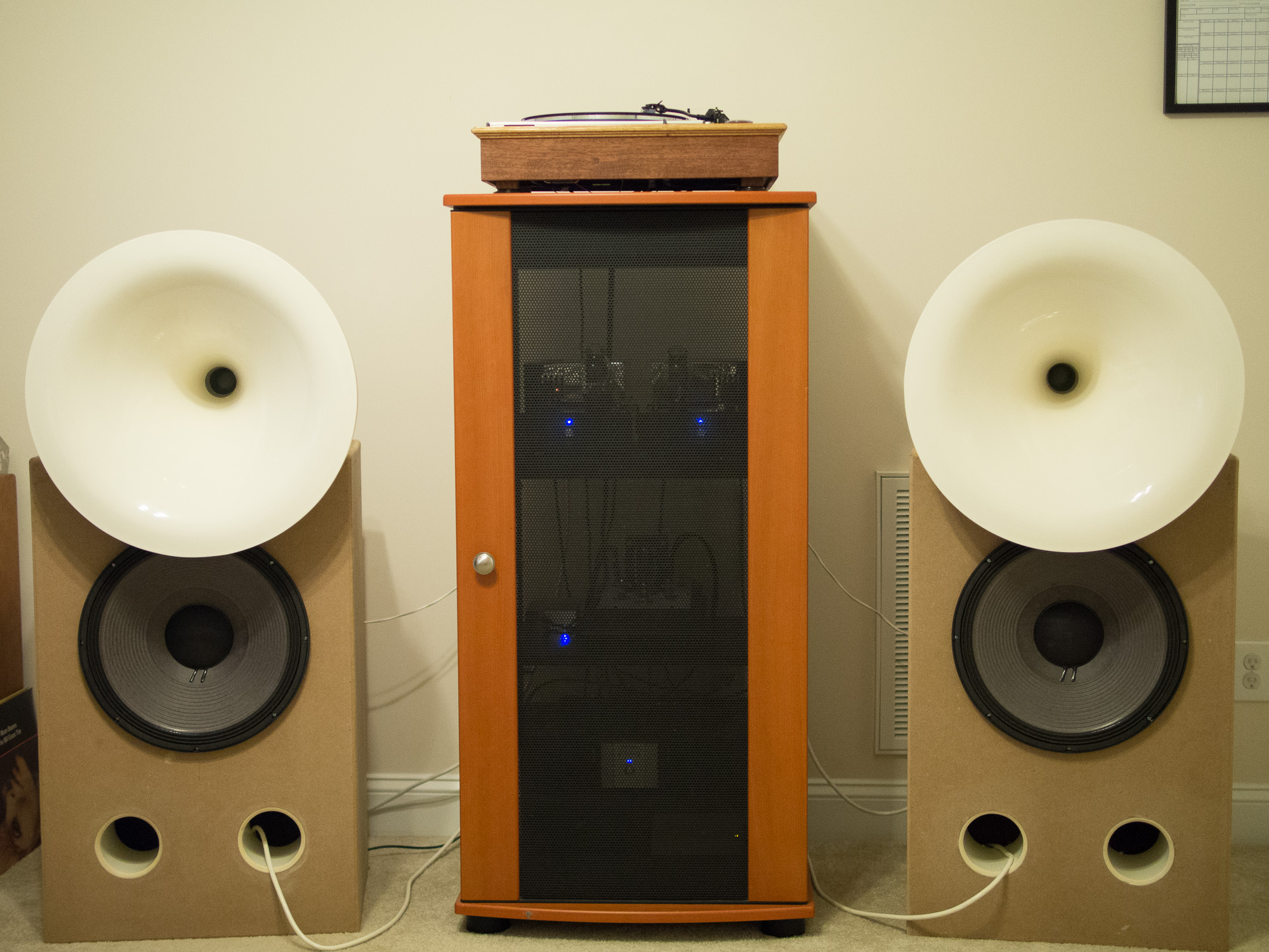 GoodSoundClub - Romy the Cat's Audio Site - JBL 2482