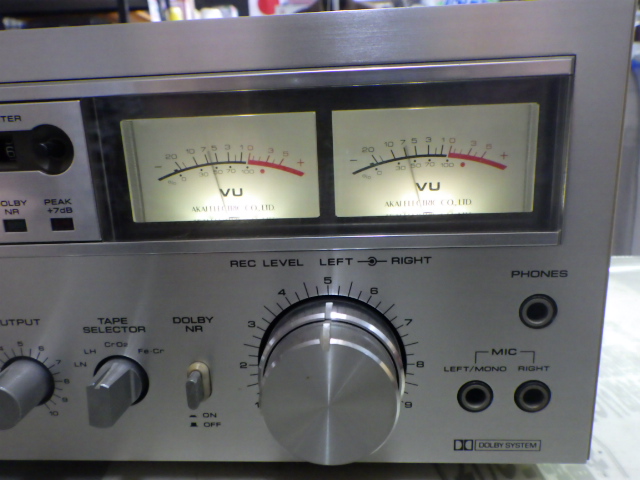 ステレオカセットデッキ AKAI アカイ GXC-704D 動作品!!VUメーターが