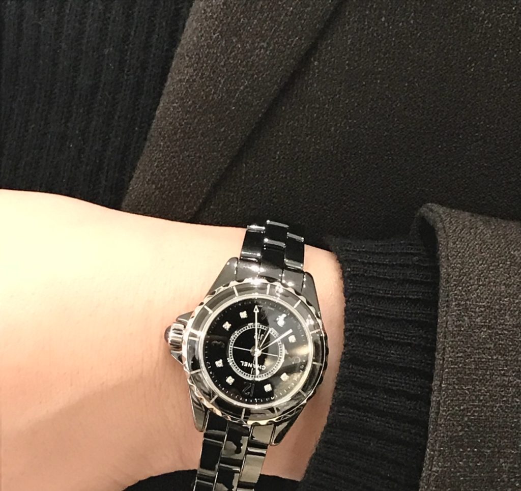 シャネル 【J12 29mm ブラック】｜おすすめ時計のご紹介