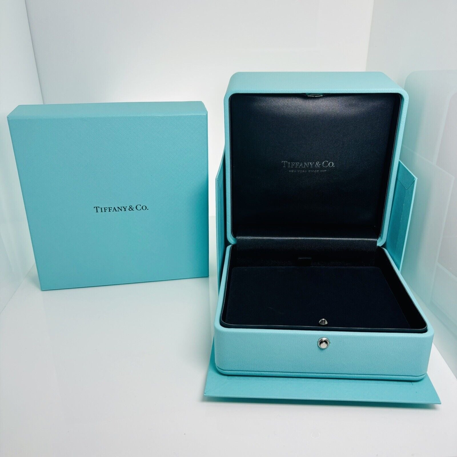 Tiffany & Co Necklace Storage Presentation Gift Box in Blue