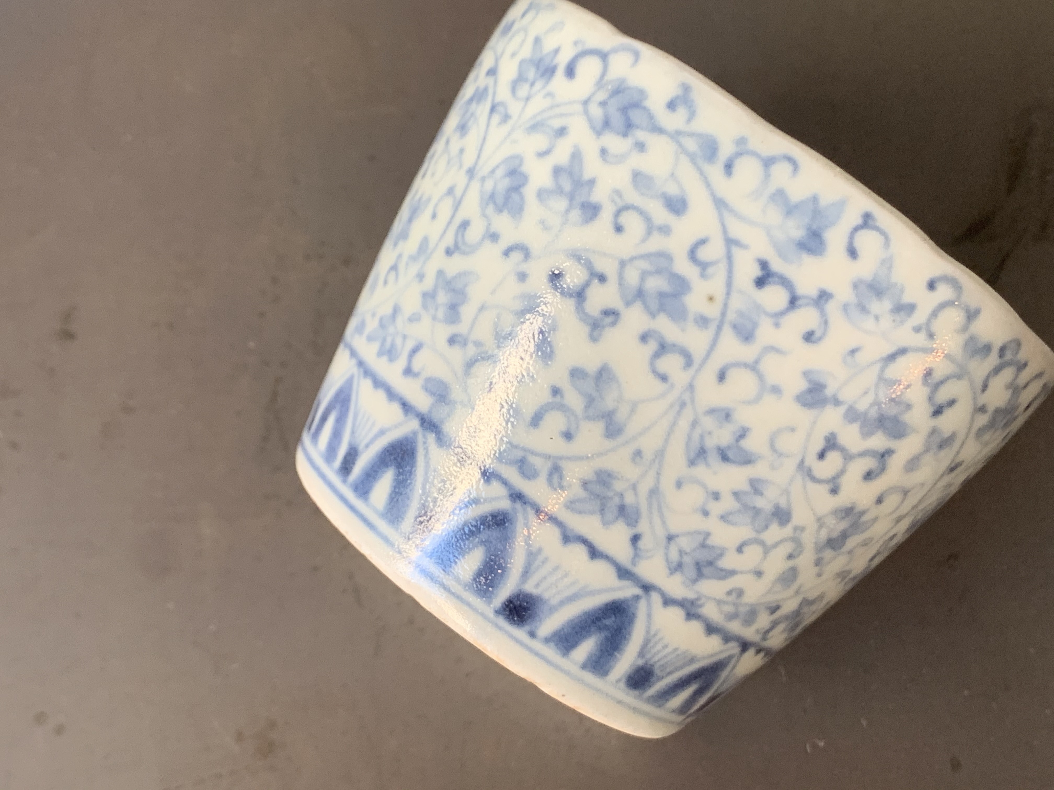 古伊万里花唐草文蕎麦猪口｜古美術 桃凛