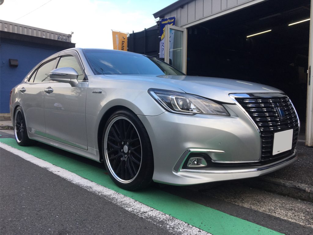 210系クラウンにTEINフレックスZ車高調、WORKグノーシスGR204、19