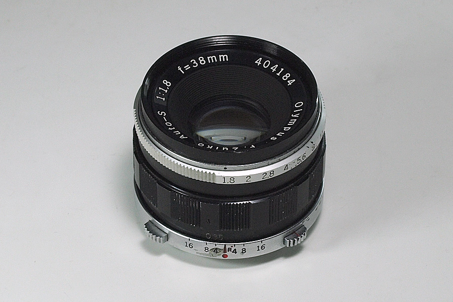 OLYMPUSペンF用レンズ F.Zuiko Auto-S f1.8 38mm（NEX-5用に購入