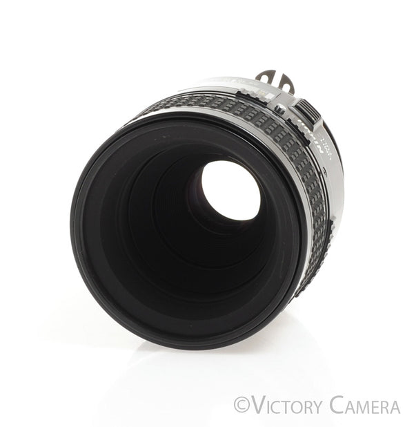 Nikon60-2_da4e3a15-523e-4e11-