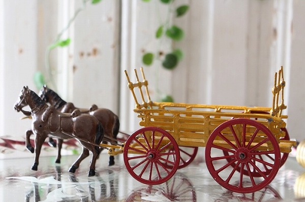 フランスアンティーク 鉄製の荷馬車」ココン・フワット Coconfouato