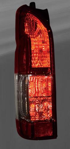 ハイエースのカスタマイズなら、ワールドコーポレーションにお任せ