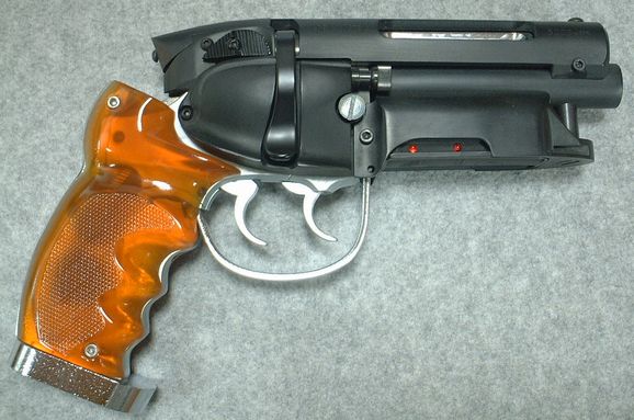 デッカードブラスター