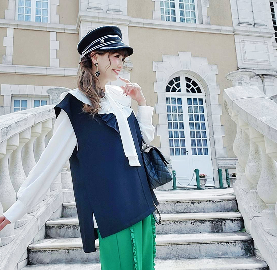 フリルベスト ブラウス、シャツ ＆ LOVE CLOSET