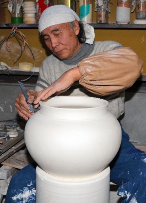 有田 矢鋪與左衛門 大作 白磁の名人 有田 矢鋪與左衛門 大作 白磁の